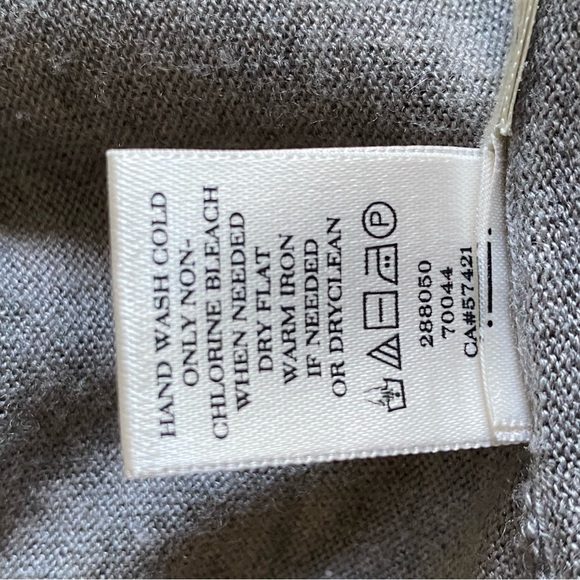 Ann Taylor Grey Sweater Top Cashmere Blend 3/4 Length Sleeve Size M Medium Soft - Picture 6 of 7